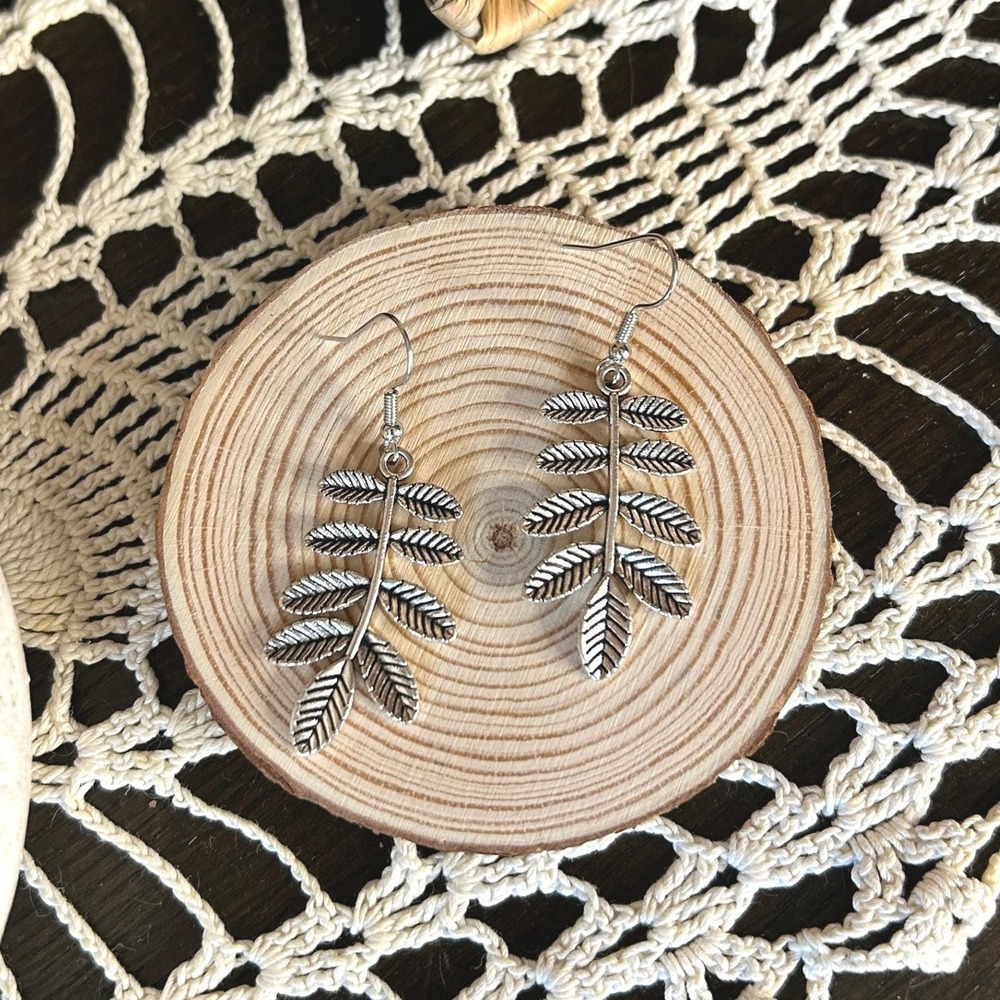 Silver Fern Charm Dangle Earrings